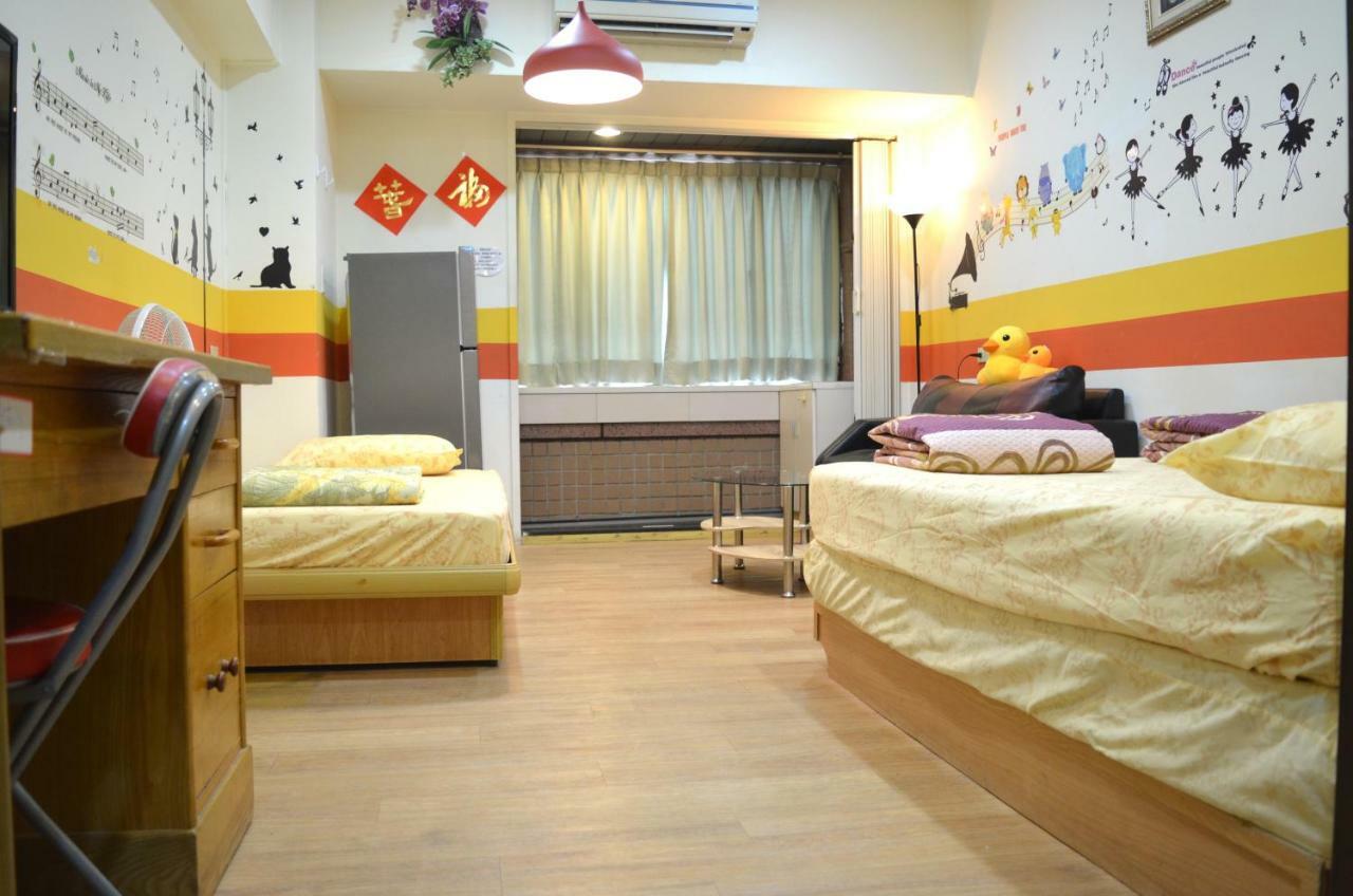 Holo Hostel Тайбей Екстер'єр фото